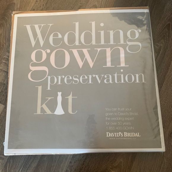 Wedding Grown Preservation Kit - Picture 1 of 6